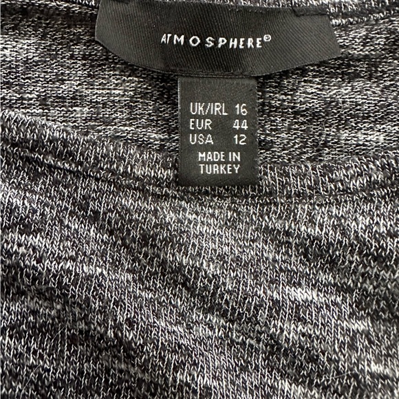 Atmosphere Long Blouse - Picture 4 of 5